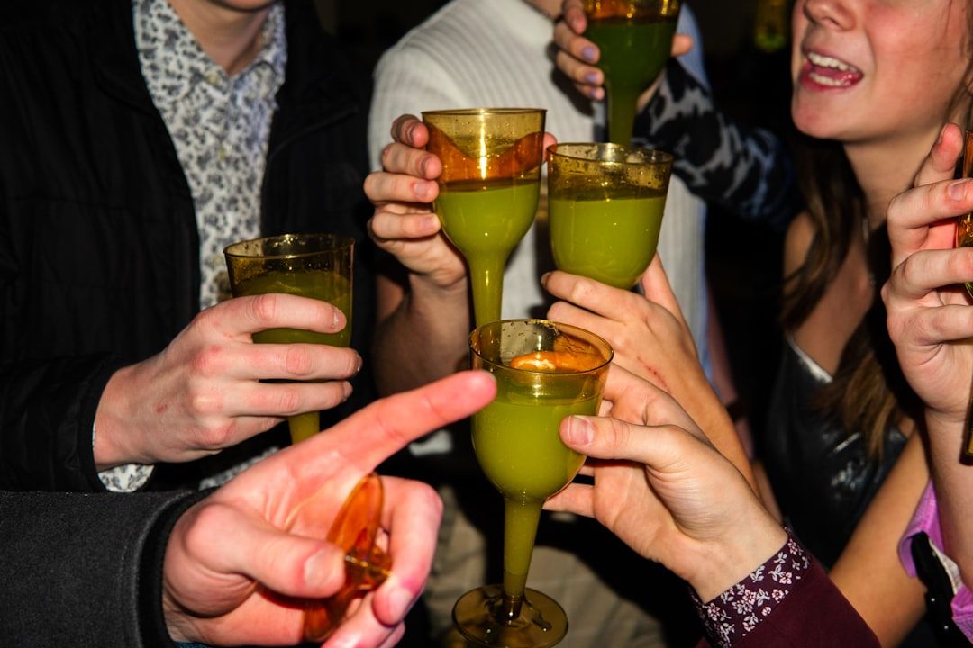VibeNshare's tweet photo. Fun Fact Thursday: Did you know that the largest recorded tea party had over 15,000 attendees? 🍵 We’re not saying your next VibeNshare party has to break records, but we can help you try! ❤️‍🔥 https://t.co/P0mkPWZ7h6