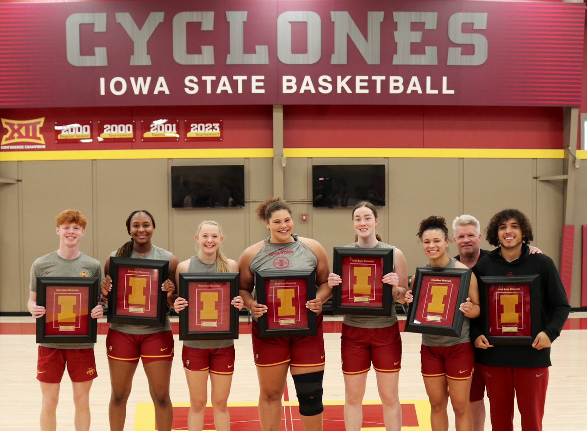 CycloneWBB tweet picture