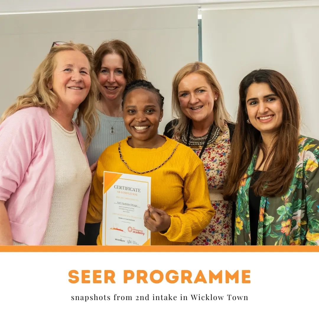 Entre_Academy's tweet photo. We’ve just closed off the second successful SEER Programme where we partnered with the amazing team Inner City Enterprise.
For the closing session our associate trainer Margaret Hoctor delivered to the large team of inspiring young entrepreneurs. 
#teamea https://t.co/OJAA1YR9A8