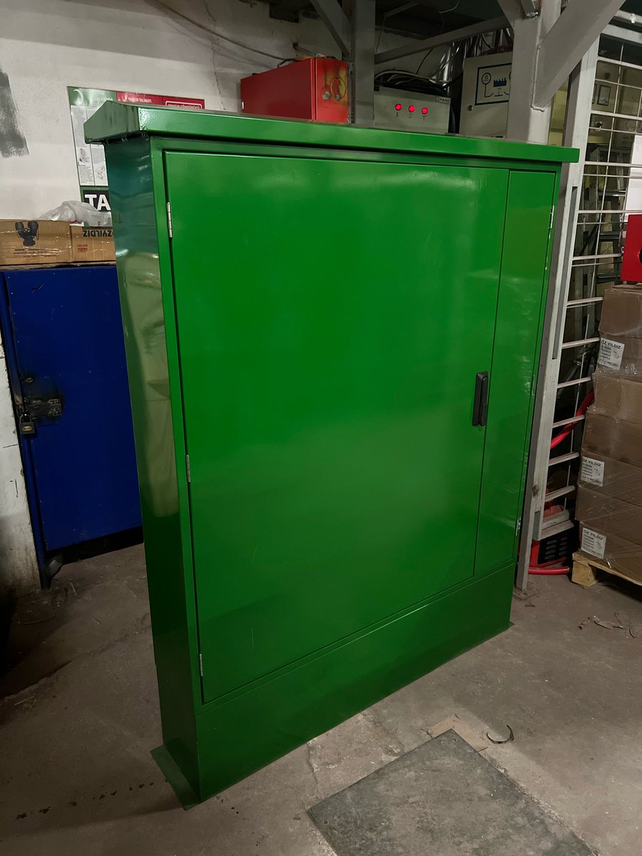 ozyildizyangin's tweet photo. YANGIN DOLABI üretiminde tüm beklentilerinizi cevaplıyoruz. 

We answer all your expectations in FIRE CABINET production.

Özel tasarım imalatlarımız. 
Projelere özel tasarım ve imalatlar yapılmaktadır. https://t.co/wa7LXpHG3O