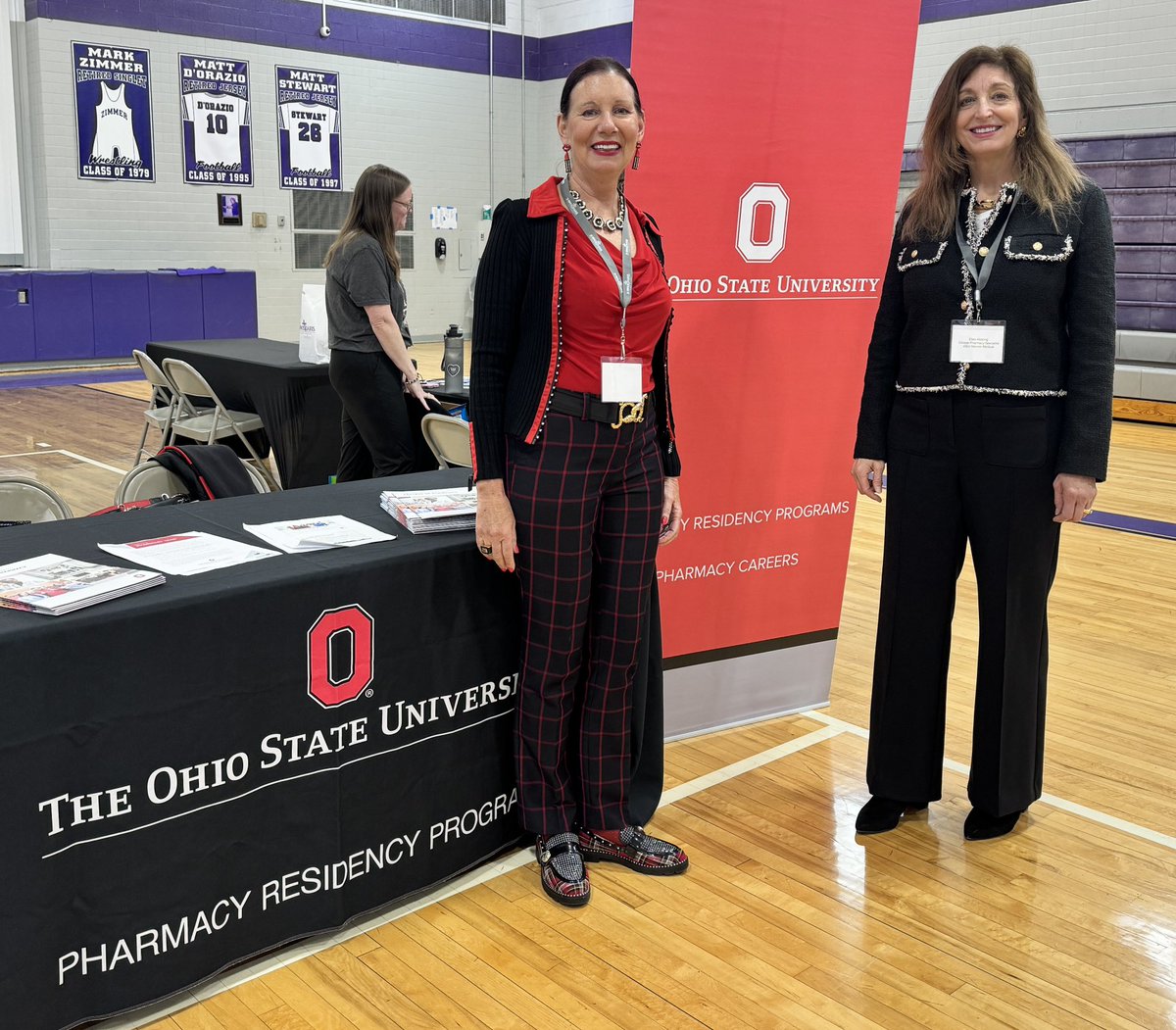 Busy teaching & engaging StFrancis DeSales high school students about the profession of Pharmacy and working ⁦@OSUWexMed⁩ ⁦@OSUGlobal⁩ ⁦@SIDPharm⁩ ⁦@accpinfdprn⁩ ⁦@SICUPharmD⁩ ⁦@TheBack140⁩ ⁦@PedsPharmD⁩