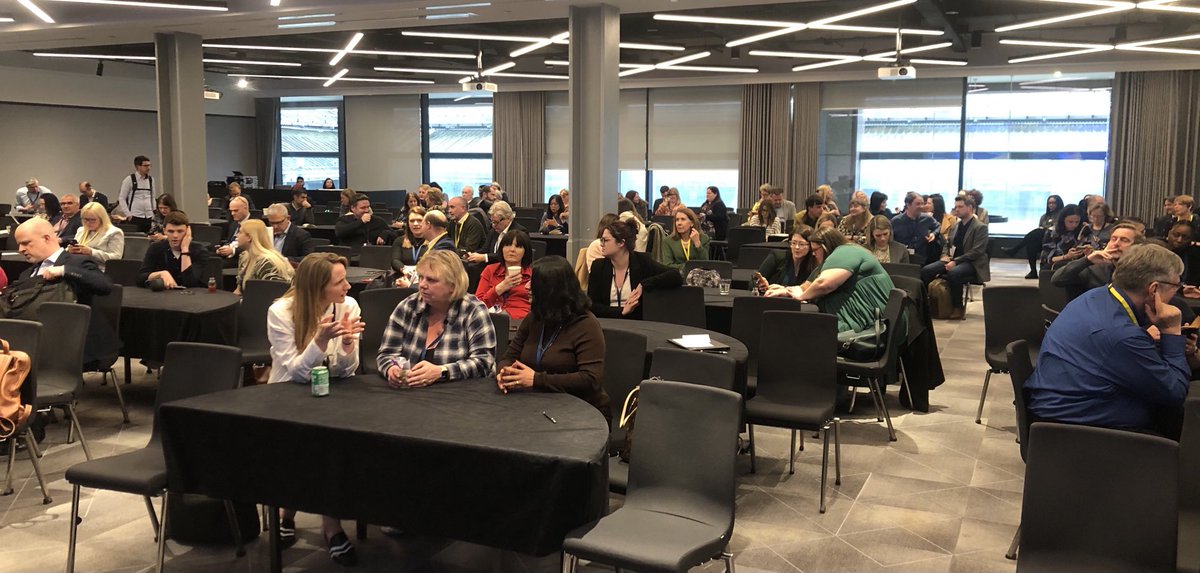 memcomUK's tweet photo. The last session of the day… take your seats for Balancing innovation and risk - being brave without being foolish #memcom #memcomconference2024 https://t.co/69YzUay5pU