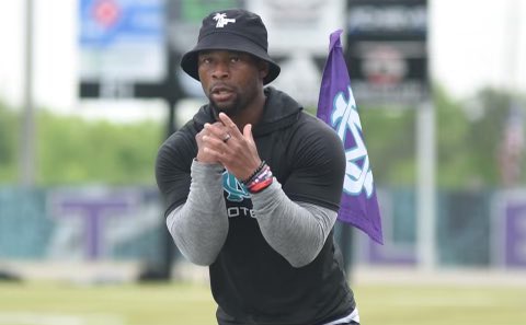 JardaleBlakeney's tweet photo. JUST THANKFUL THAT AT OF ALL THE COACHES HE COULD HAVE CHOSE @Coach_BHolmes CHOSE ME TO DEVELOP THIS AMAZING AND YOUNG RB ROOM #COXMILL #FAITHMOVINGFORWARD #MILLMENTALITY https://t.co/ezMKeMjObA
