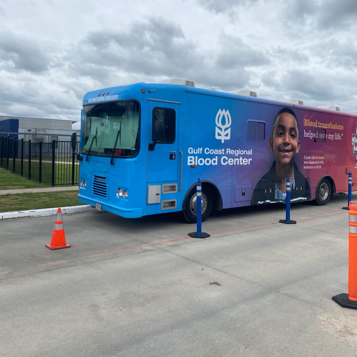 You’re helping to save lives and we’re helping to make it a little sweeter. Come in and donate through April 29th to receive your free short stack voucher from IHOP. Visit one of our greater Houston area donor centers or find a coach by visiting giveblood.org today!