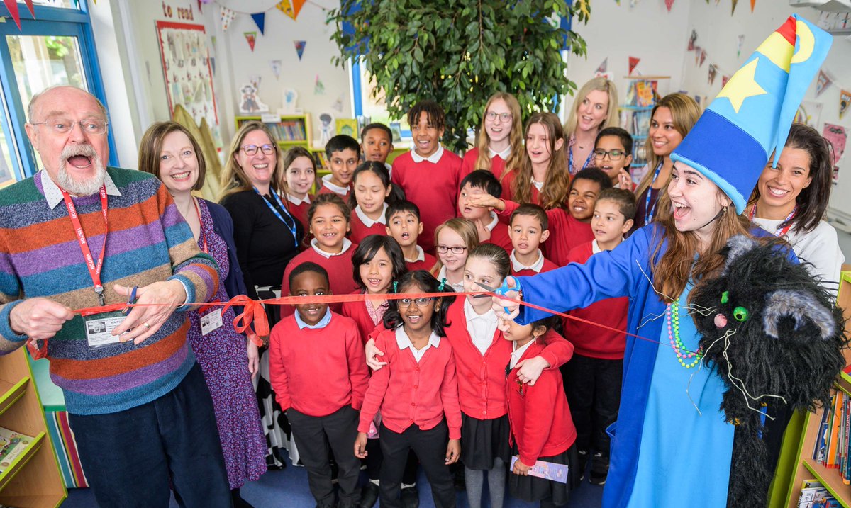 Excitement at St Francis CE Primary School, Oxford this week on the opening of their new reading library as part of our #RaiseAReader programme with @Literacy_Trust. Winnie & Wilbur illustrator Korky Paul was there to cut the ribbon and celebrate with a special reading event!