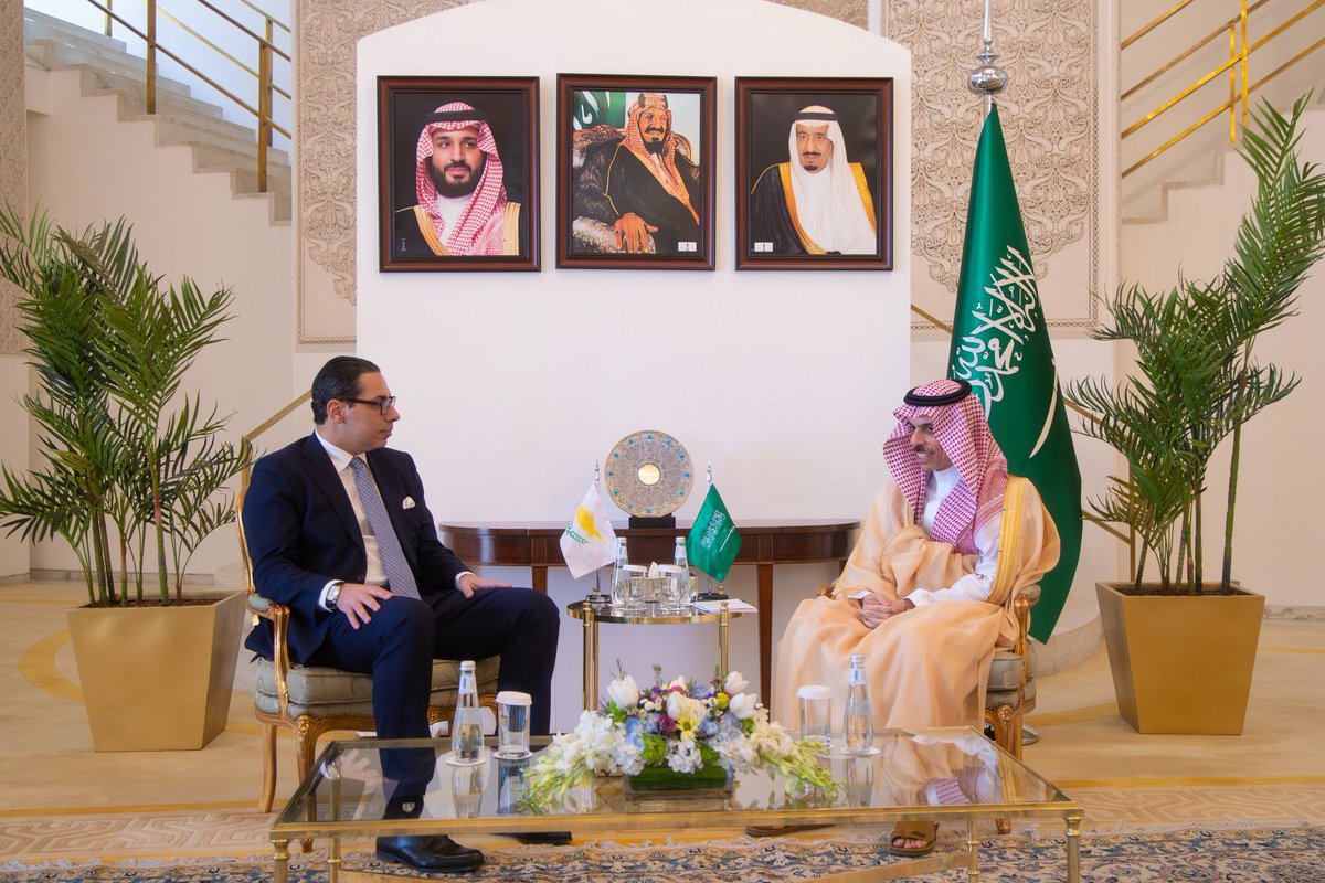 Pleasure to meet #SaudiArabia Foreign Minister HH Prince Faisal bin Farhan Al Saud in Riyadh today. Extensive discussions on further enhancing 🇨🇾 - 🇸🇦 bilateral relations and on the situation in the #MiddleEast. Dear @FaisalbinFarhan, I am looking forward to welcoming you to…