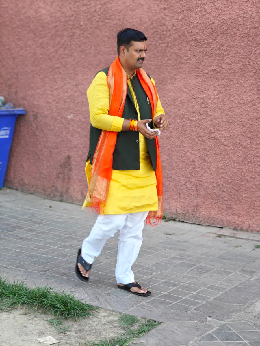 मैनपुरी में अपनों के बीच भाजपा राष्ट्रीय प्रवक्ता आदरणीय श्री @rakeshbjpup जी।। @BJP4India @BJP4UP @advhariombjp