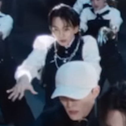 JEONGHAN IN WHITE SHIRT, BLACK VEST AND SLACKS AGSHJS THIS IS THAT OUTFIT!!!!!