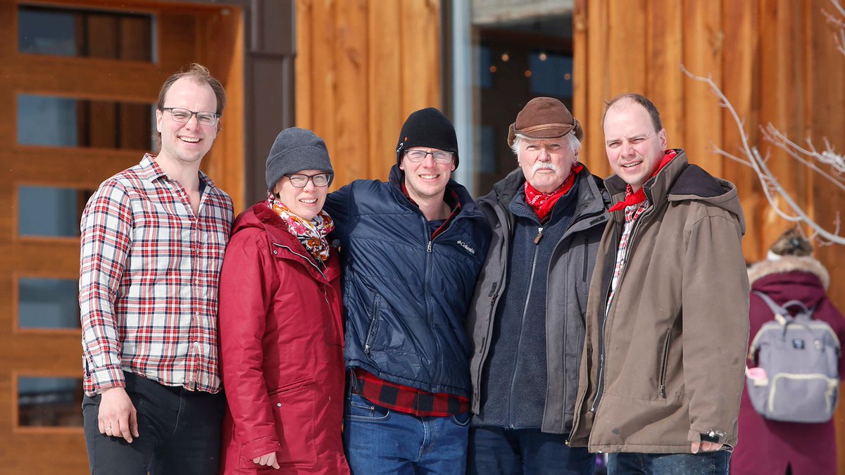 What started as a hobby farm for this family of #UofTEngineering alumni has turned into the second-largest maple syrup producer in Ontario. Read more about this sweet engineering story: uofteng.ca/y5Wwy2