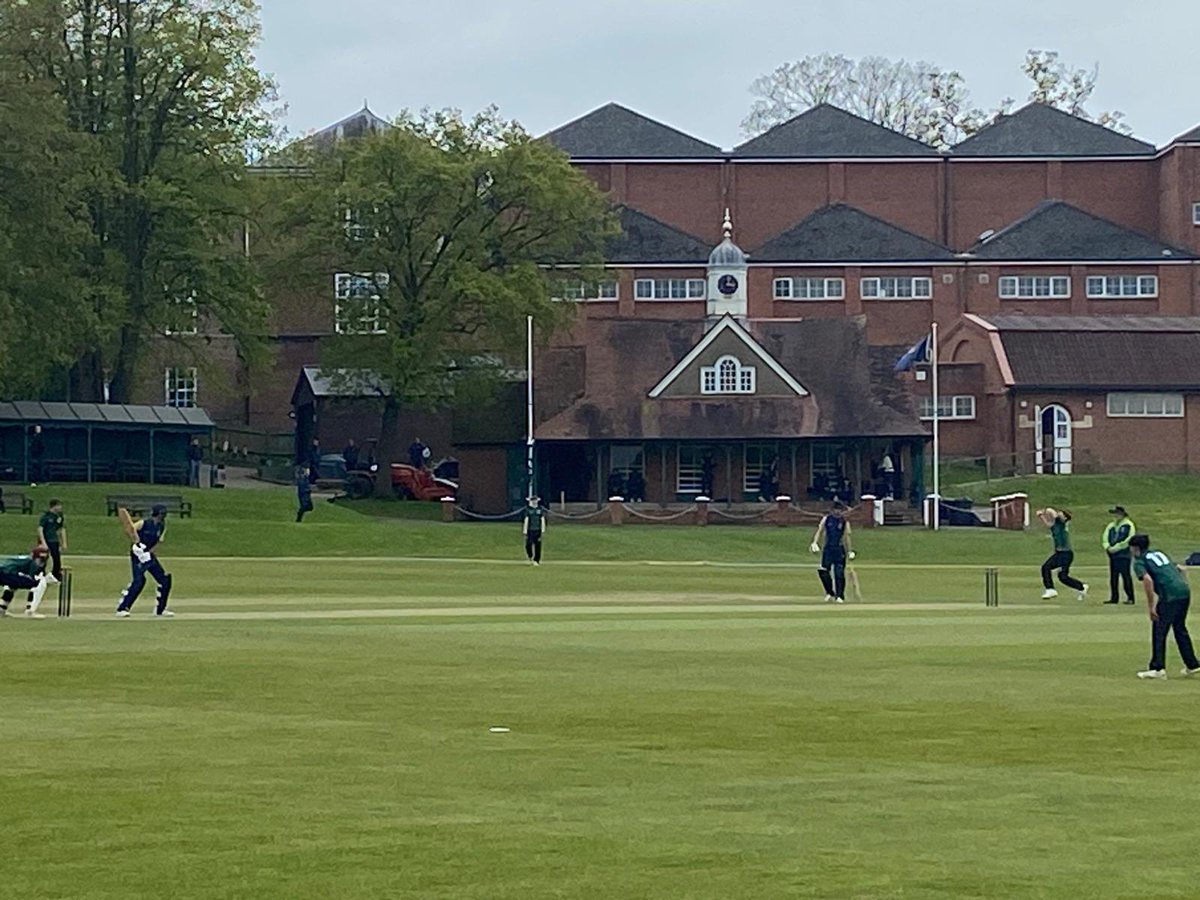 The cricket season now in full swing. Today the First XI boys take on Harrow away in the National Cup while the girls’ First XI take on Wellington College in the National Cup. @GordonsPEDept #bleedgreen