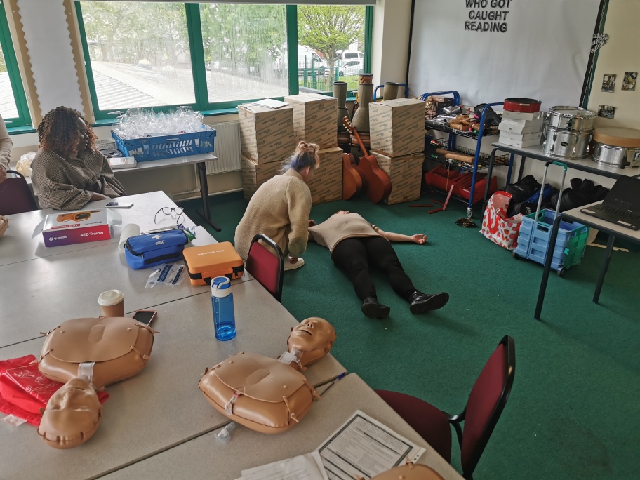 Our parents enjoying the First Aid course with @IntoWorkCardiff #tpsparents #tpswellbeing