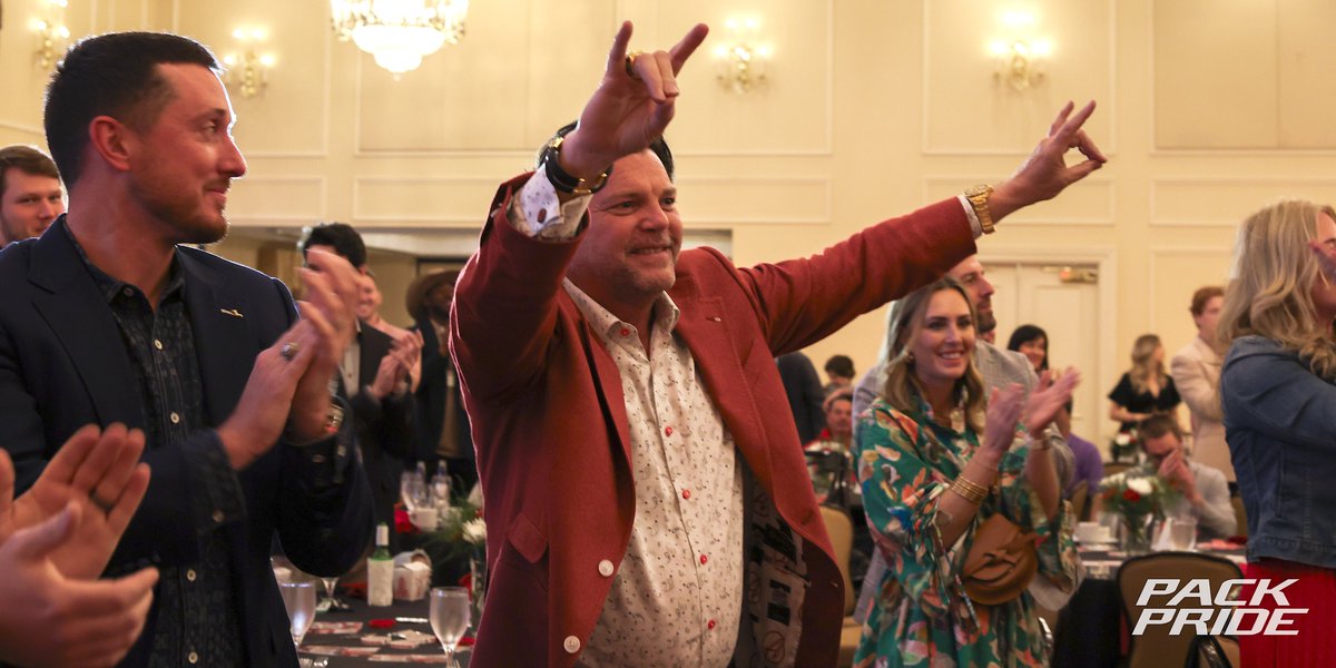 The @OnePackNIL Collective set a goal to exceed its previous total from last year at the NC State football celebration. On Wednesday night, it did just that with more than $850k raised for student-athletes. Full recap from the night for @PackPride 👇👇 247sports.com/college/north-…