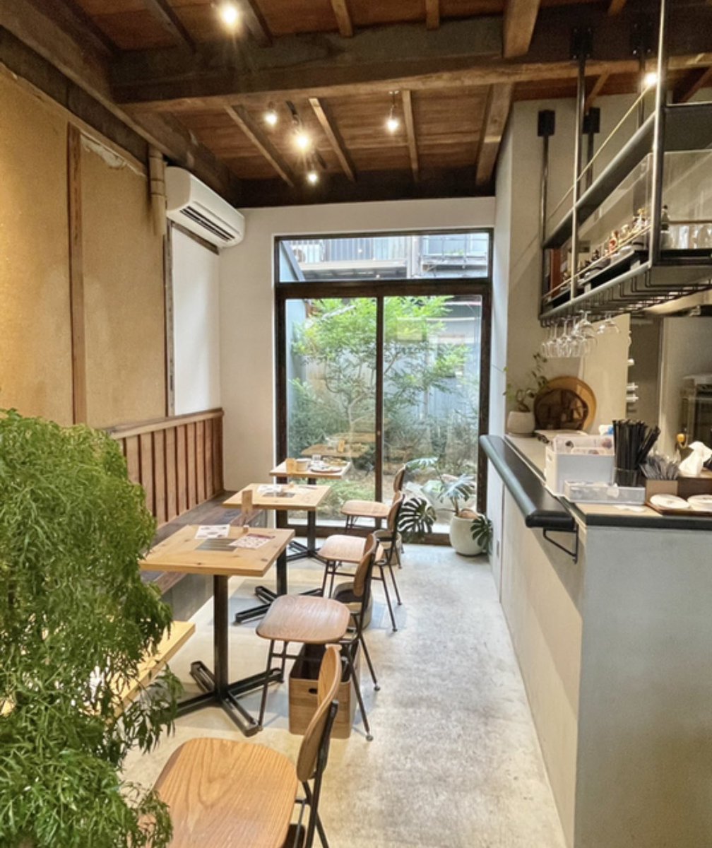 tt0nlee's tweet image. テンさんのもちの写真のカフェはここな気がする🍡西の10velyは行ってみてね🐈‍⬛

Cafe 麩FU-plus
06-6476-8410
大阪府大阪市北区中崎西4-1-1 
tabelog.com/osaka/A2701/A2…

#TEN_FIRST_FANCON_IN_JAPAN