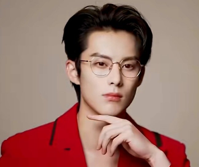 #WangHedi, where are you????
 It's been like ages since the #LightToTheNight filmining has started...
#DylanWang 
#GuardiansoftheDafeng