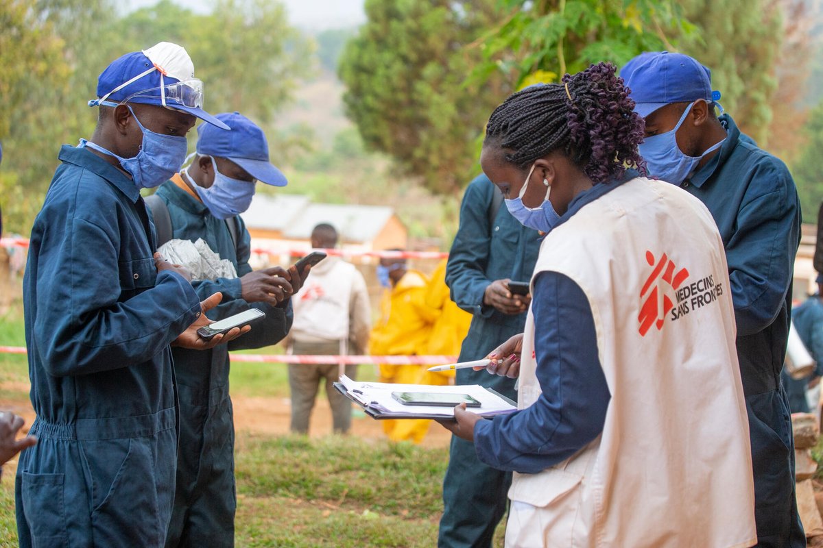 ACOPAL_Burundi's tweet photo. 🌍⚕️ A l'occasion de la #WorldMalariaDay, nous nous joignons au monde dans la #LutteContreLePaludisme : personne ne devrait mourrir à cause d’une piqûre de #Moustique 

#Burundi #Santé

📸: @MSF https://t.co/z14BQIxfK1