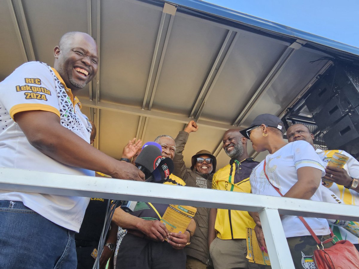 Former leader of Operation Dudula movement Nhlanhla Lux was amongst ANC leaders who were on a campaign trail for the governing party in Soweto today. #KayaNews #ElectionsOnKaya #ThaboMbeki TT