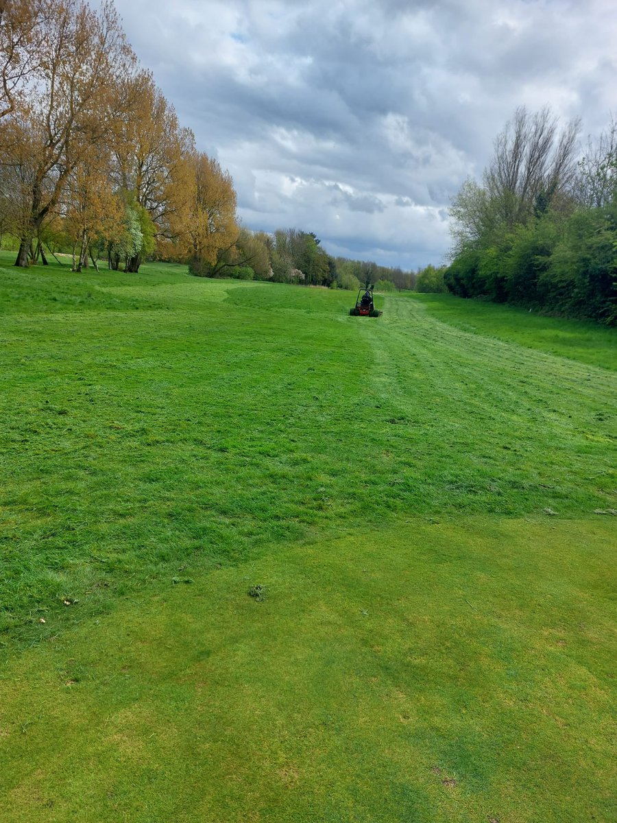 Team are doing fantastic job with more work on the fairways getting things cut! 🔥⛳️🏌️‍♂️🙌

#linkgolfuk #golflife #stanleypark #blackpool