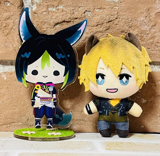 大きめアクスタ比較10cmぬい 