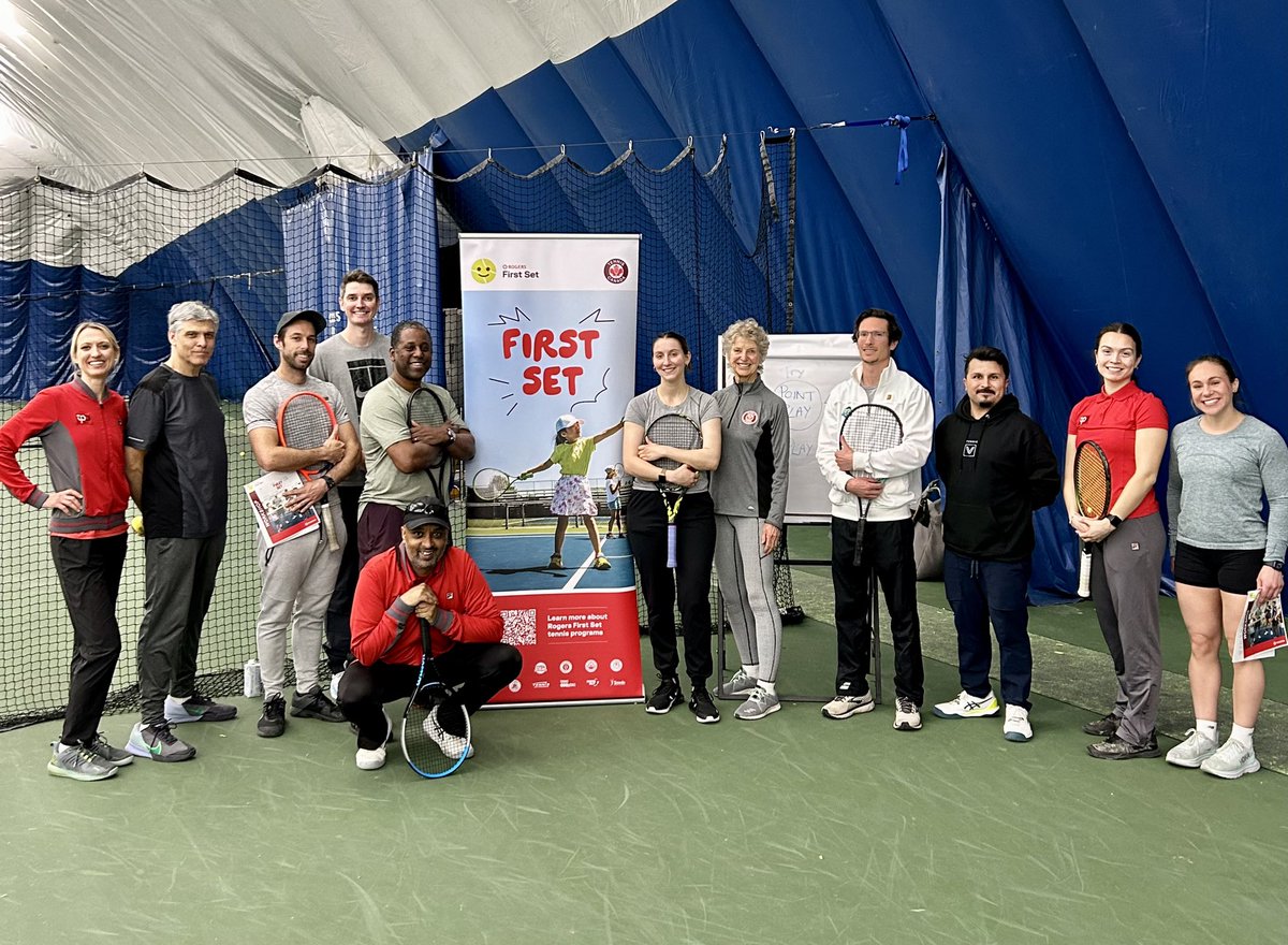 ely_OTA's tweet photo. Had a great time yesterday working with this group of incredible coaches, volunteers &amp; community leaders learning about the @TennisCanada First Set Program launching Nationwide.
#GetOnTheCourt https://t.co/LkyQusjYCZ