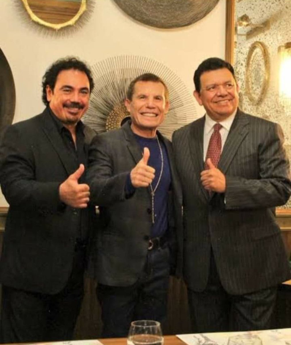 purobeisbolfb's tweet photo. ¡Puras ilusiones!

El Chicharito (@CH14_) no fue ni la sombra de @hugosanchez_9

El @Canelo está lejísimos de ser @Jcchavez115

Y Julio Urías ni siquiera se acercó a Fernando Valenzuela.

3 décadas después, México sigue esperando a sus sucesores.

Los leo.

#soccer #Box #Beisbol https://t.co/Uf6cV34KKk