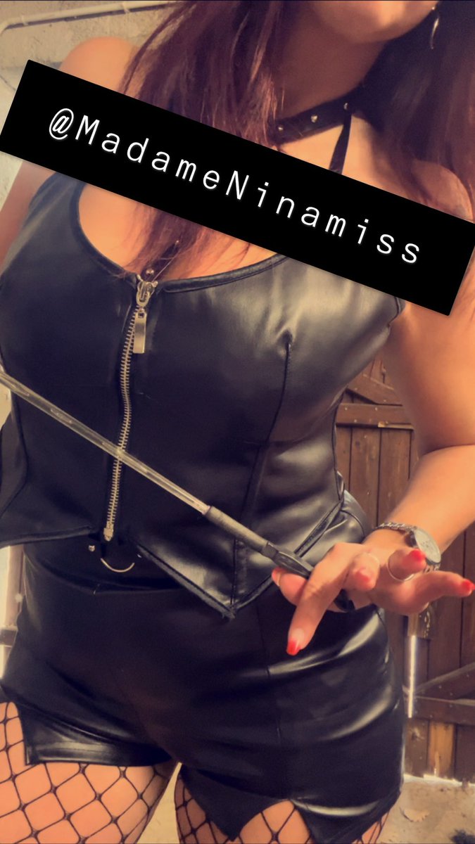 🚨 PUB PERSONNALISEE!!! Je vous présente la Magnifique et très Sexy Madame Ninamiss @MadameNinamiss 👑👠🔞 Domina et Moneymiss Ludique et Brutale. La contacter en DM avec une Offrande obligatoire de minimum 20 Euros par Paypal, Paysafecard, WishTender, TransCash ou Revolut!!!🐕🏧