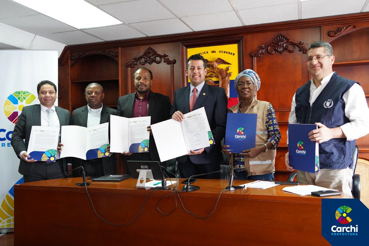 CarchiPrefectur's tweet photo. Firmamos un convenio de cooperación interinstitucional: #UPEC, la Empresa Pública UPEC, #ProgramaMundialDeAlimentos, Federación de Comunidades y Organizaciones Negras de Imbabura y Carchi,  la Confederación Comarca Afro ecuatoriana del Norte de Esmeraldas #LaNuevaPrefectura. https://t.co/Mnfqz5N6pF