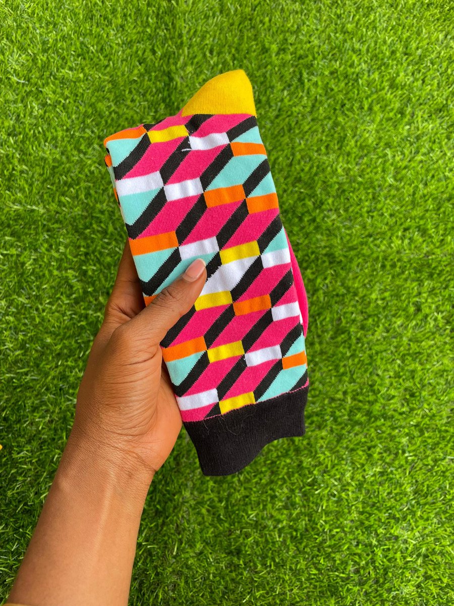 FunkysocksUg's tweet photo. This design is available in stock at only 20.000shs.
๐or whatsapp 0741274808 to place your order.
Same day delivery .
#funkysocks #socks #trendingug #kampalauganda #fashionstyle https://t.co/67KEwtNzjT