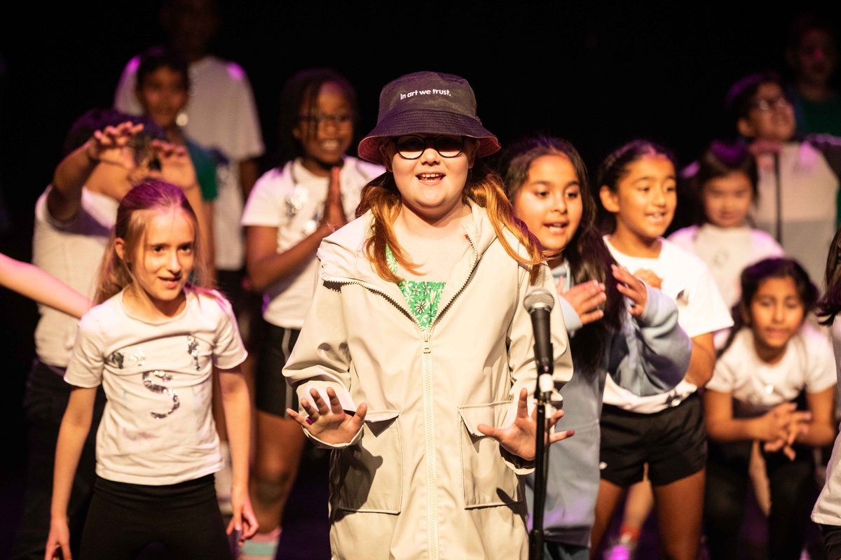 💥SPARK💥our new creative learning programme for home educated young people aged 7 - 14 starts next week.

Exploring beatboxing, rap, looping &amp; illustration, there's a session each month and they're FREE.

More info👉 artsdepot.co.uk/project/spark-…

#HomeEducated #HomeSchoolUK