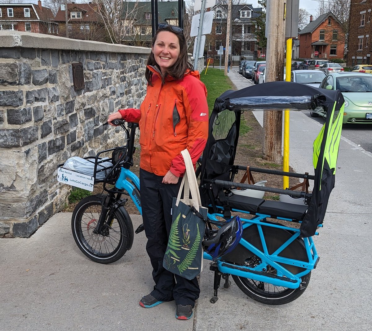 This family chose the Tern GSD as 'best way to navigate Ottawa' while here on holiday with two young kids.  The rain didn't stop them, since we had it covered! 👍🤩👍
#Ottawa #CargoBikes #Ottbike