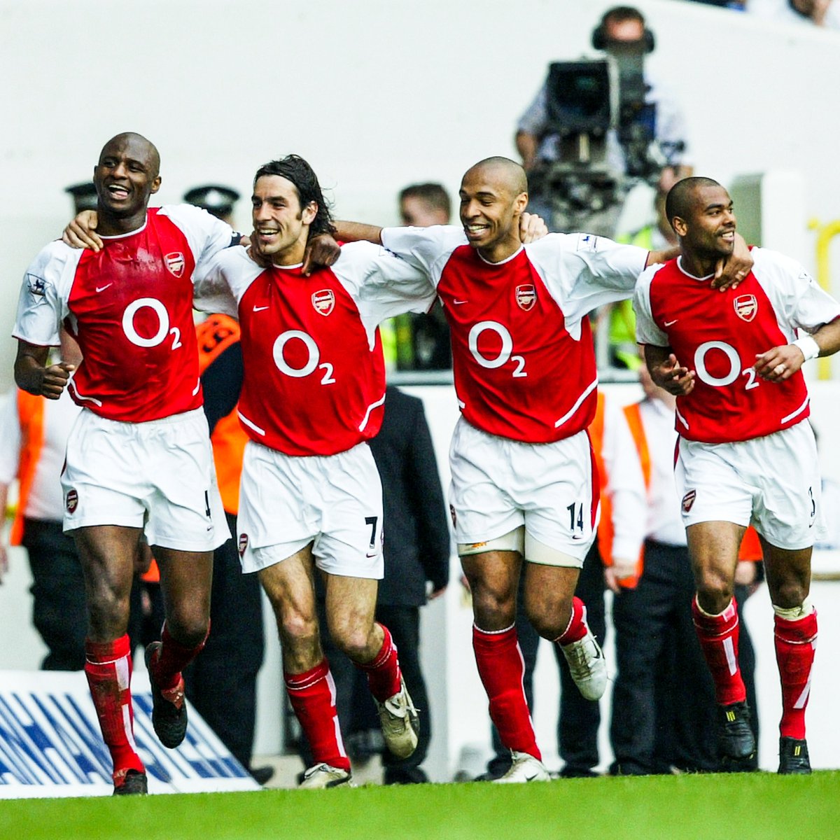 On this day, in 2004, Arsenal won the Premier League title at Tottenham's White Hart Lane 🏆 ✅ 26 wins 🤝 12 draws ❌ 0 defeats The Invincibles 🤩 #thursdayvibes #PremierLeague