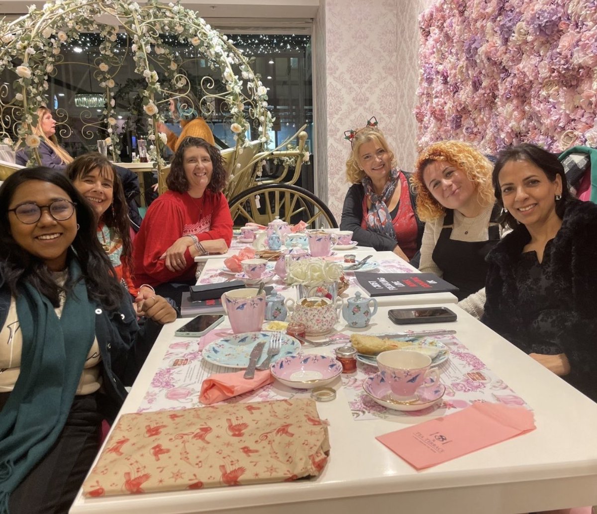 ToniNicfam's tweet image. Happy #NoleFamDay ❤️

To all the amazing people I have met through #NoleFam you are all beautiful 
Thank you ⁦@DjokerNole⁩ for being who you are. You have made so many special memories for me with wonderful people 
Cheers god bless and here’s to many more #NoleFamDay