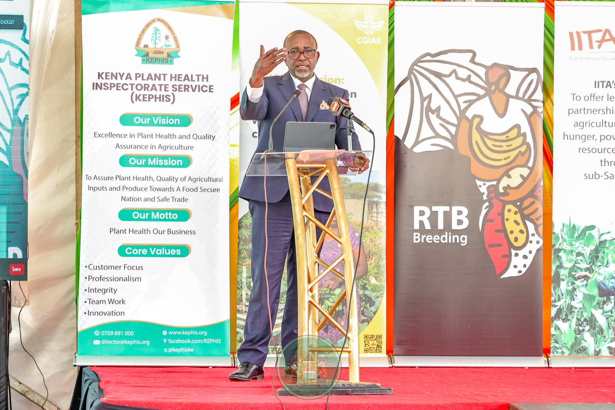 CS @mithika_Linturi has commissioned the construction of the Roots, Tubers, and Bananas-East Africa Germplasm Exchange Laboratory (RTB-EAGEL) at the @KephisKe Plant Quarantine and Biosecurity Station at Muguga.