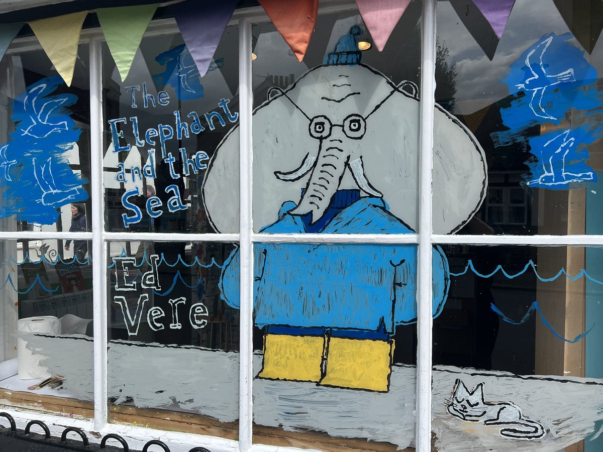 Ahoy there shipmates… The Elephant and the Sea is out next Thursday! A preview window is now gracing @BagsofBooks and, whisper it quietly, there may be signed copies inside… if you happen to be in Lewes. 🐘🌊