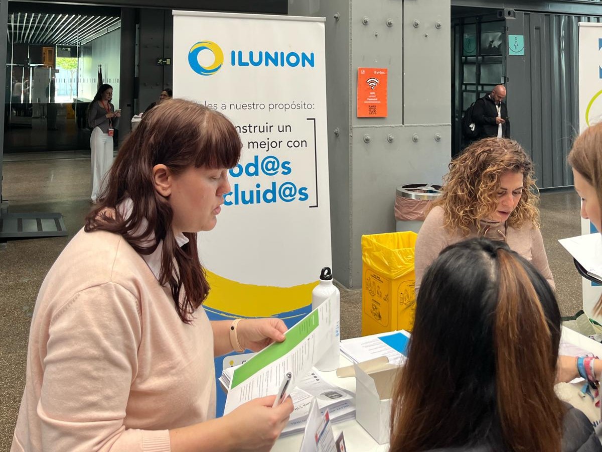 👨‍🏫 ILUNION Facility Services ha estado presente en la VIII Feria de Empleo organizada por el Plan de Empleo de @CruzRojaEsp en la @ComunidadMadrid y reunió a más de 1.200 participantes del Plan de Empleo con más de 50 empresas en proceso activo de incorporación de personal.