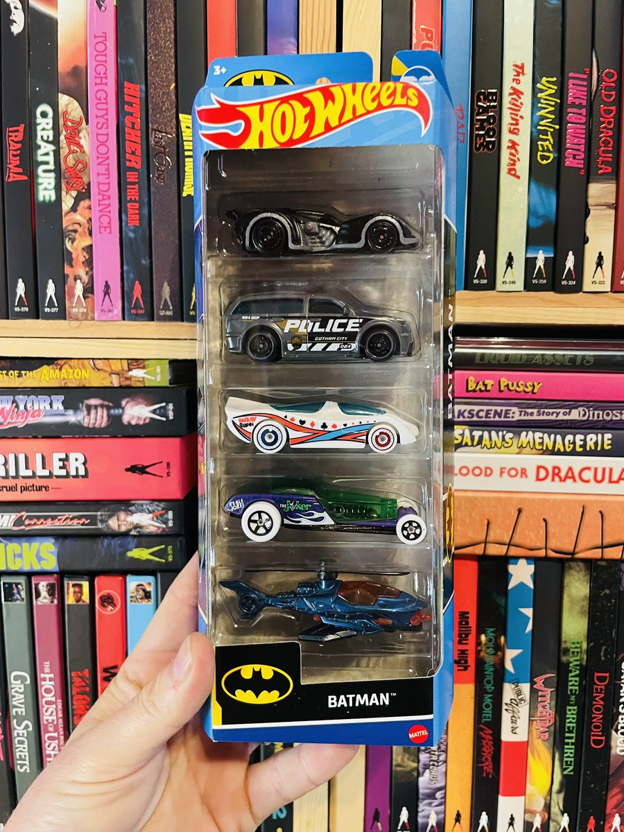 Couple of items grabbed on the cheap yesterday. #JadaToys #HotWheels #MatchboxCars