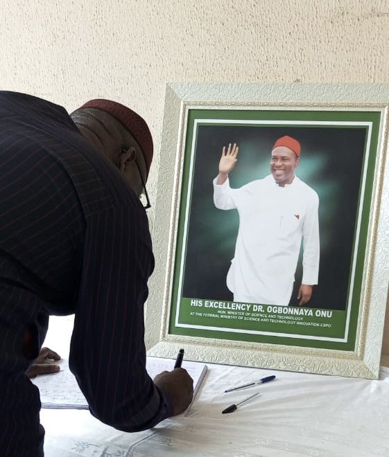 kfayemi's tweet photo. I visited the wife of the late Dr Ogbonnaya Onu to express my condolences on the passing of her husband. It was a difficult moment for me as I had worked closely with him during our time in the federal cabinet and admired him greatly. 

I shared with Mama how much Dr Onu meant to me and the country during my visit. He was a dedicated advocate for good governance, transparency, and accountability and played a pivotal role in the struggle to establish democracy in Nigeria. His selfless act of resigning as the All People’s Party (APP) presidential candidate in favour of Chief Olu Falae exemplified his dedication to the greater good of the country and his prioritisation of national interests over personal ambition during the 1999 presidential elections. He also served meritoriously as Governor of Abia State and Minister of Science, Technology, and Innovation, championing initiatives for national development. His prodigious intellect, capacity, stellar character and compassionate love for the Nigerian people were evident throughout this period.

Dr. Onu’s visionary leadership and dedication to serving our country will be greatly missed. I pray that God will comfort his family and loved ones during this difficult time and that his legacy will continue to inspire us to uphold the values of democracy, justice, and good governance.

May his soul rest in peace.