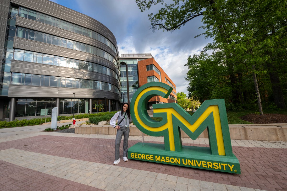 GeorgeMasonU's tweet image. New @GeorgeMasonU logo revealed! #AllTogetherDifferent #MasonNation 💚💛

📷: OUB