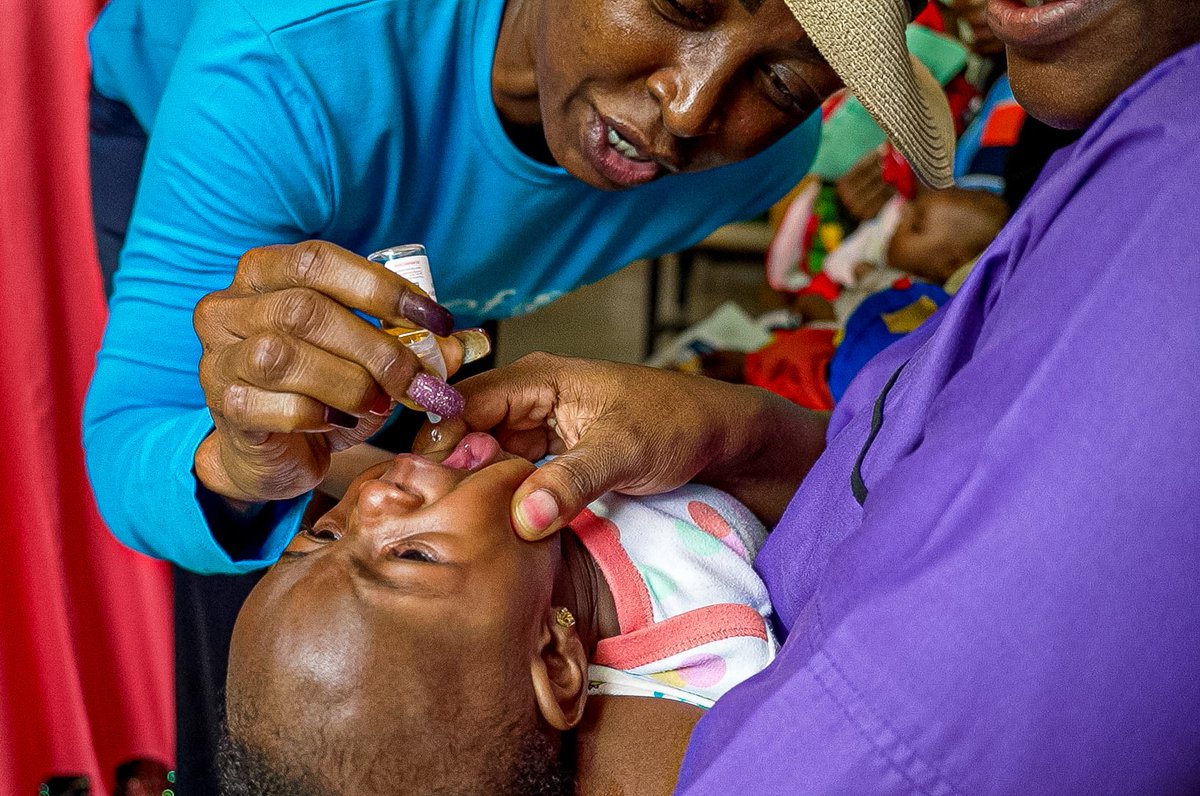 If you're healthy and you know it, smile like this!😃

It's #HumanlyPossible for every child to be healthy and safe from preventable diseases through vaccines.

This #WorldImmunizationWeek, let's spread the word that #VaccinesWork!