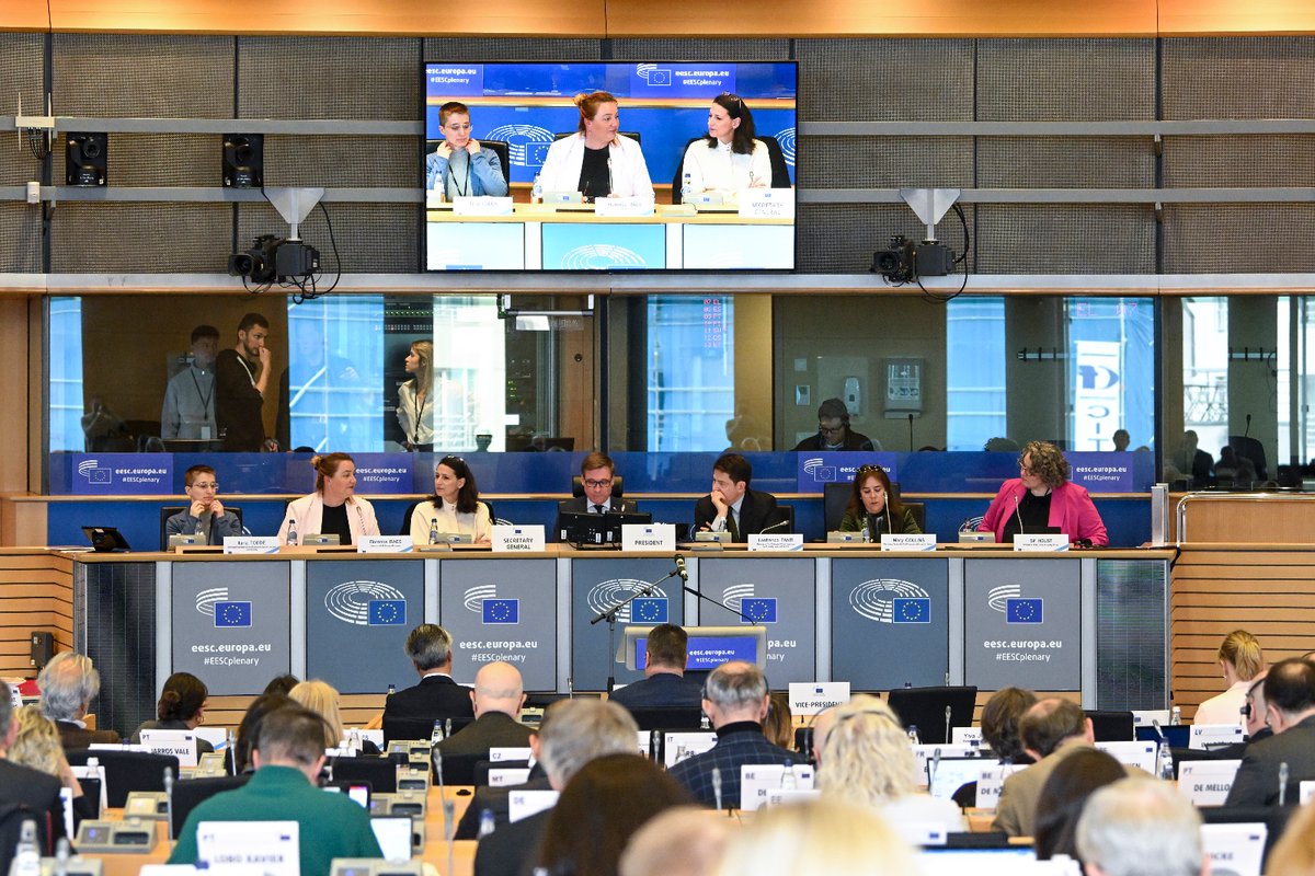 👏 EESC hails EP's historic vote on combating #GenderViolence & reiterates commitment to advancing women's rights 👭#EESCPlenary debate on the outcomes of #UNCSW68 stressed the need for continued institutional &civil society support for #GenderEquality 📰europa.eu/!9f7YkG