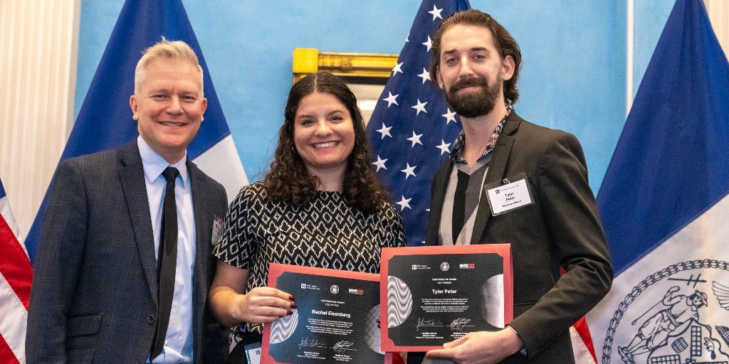 #NYCOTI applauds Rachel Eisenberg & Tyler Peter of @NYCDOT for creating a way to review 16,000+ bus stops & improve accessibility. Their NYC #HayesInnovationPrize winning system tackles physical barriers like uneven paving & obstacles, making a more equitable city for all. 🚌🏆