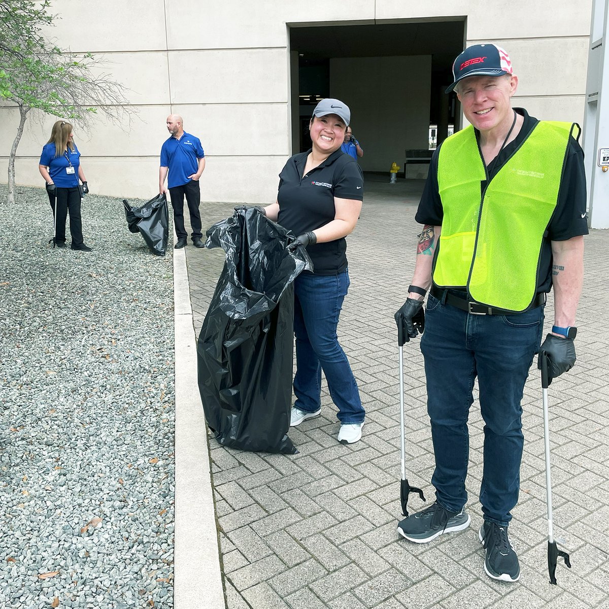 Yesterday, our fantastic #TeamKBHCCD gave #SpringCleaning a whole new meaning with a campus-wide clean-up. KBHCCD staff and partners worked together to collect over 80 pounds of litter from and around the facility grounds! 🌎💚 #EarthMonth