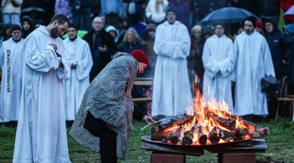 Taizé en Pascua
@elluch1 en @Revista_VN 
vidanuevadigital.com/blog/taize-en-…