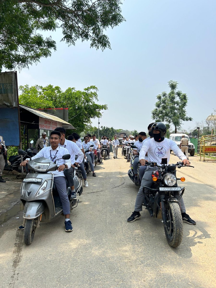 DEOjiribam's tweet photo. @DEOjiribam a bike rally with the participation of around 40 students from  Jiri college was organised to spread awarenes and increase informed participation of voters in every nook &amp; corner of Jiribam #ceomanipur #ECISVEEP https://t.co/dYUW5TTf0X