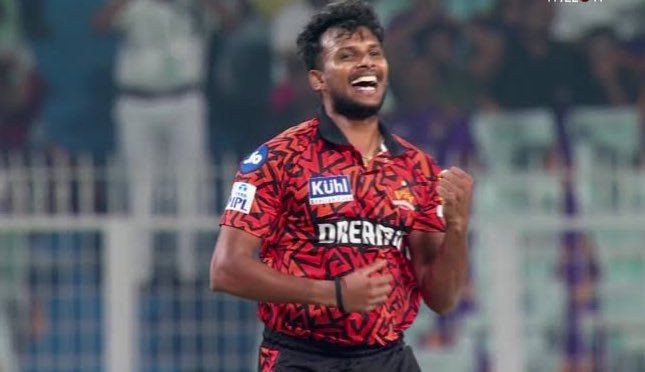 Nattu’s death bowling is not being talked much about, in such a high scoring ground he is going at 8 RPO and the high scoring games they win it’s effectively his spell that wins them the games, well bowled boyyy #Nattu #SRHvRCB #RCBvsSRH