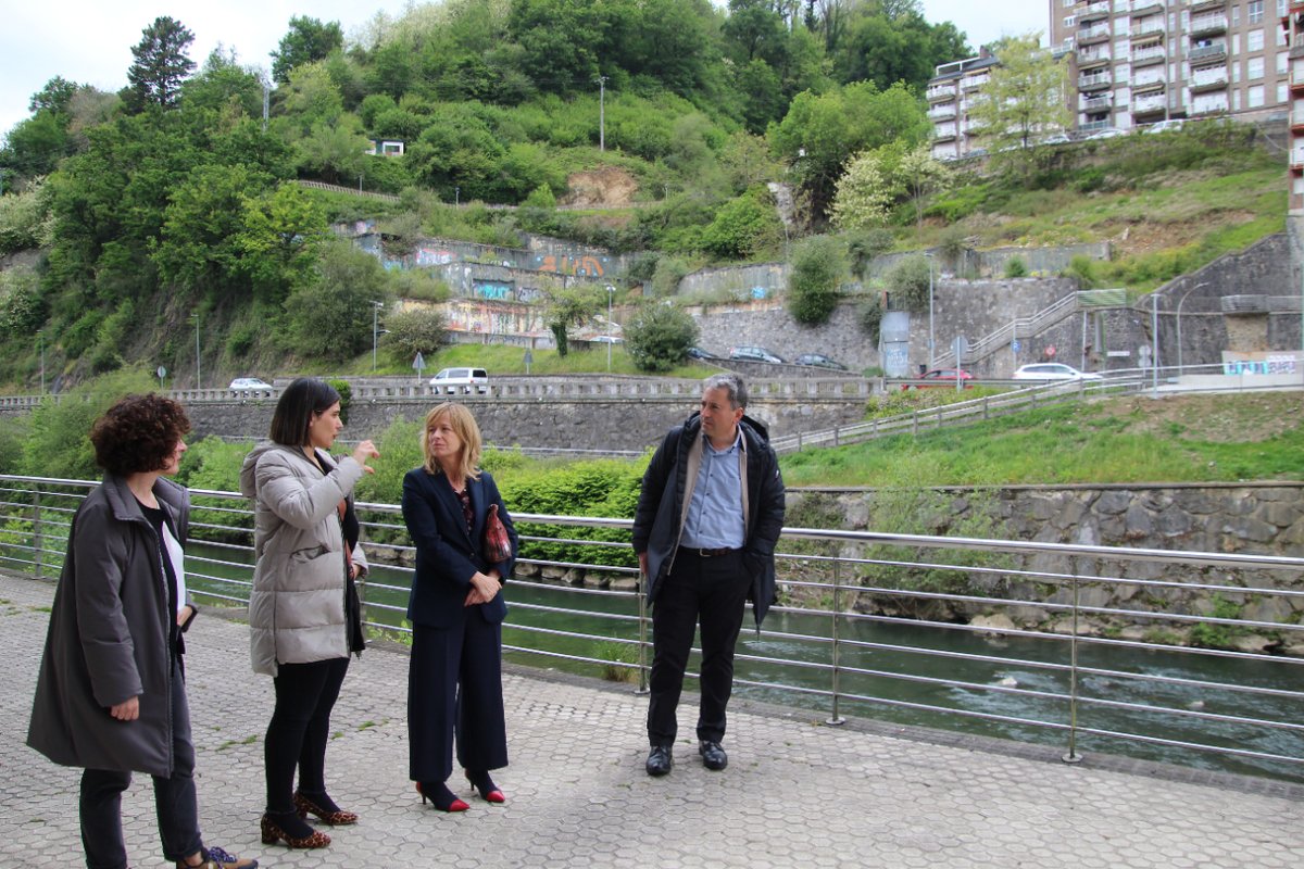 Hoy la alcaldesa, Maialen Gurrutxaga, junto al lehendakari, Iñigo Urkullu, y la Diputada General de Gipuzkoa, Eider Mendoza, han inaugurado las nuevas instalaciones de Danobat Group, tras lo que han mantenido una reunión sobre los proyectos estratégicos de la localidad #Elgoibar