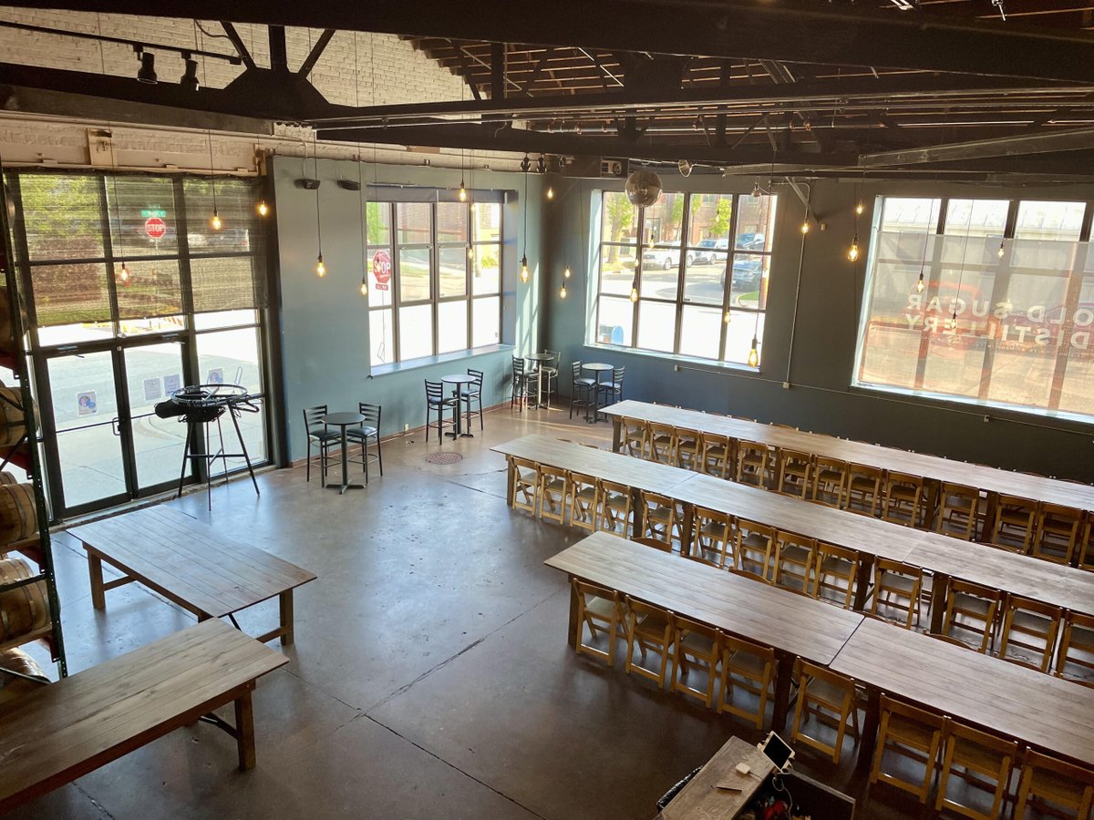 Redox's tweet photo. Going to Epic XGM? Join us for our 5/1 happy hour with @SnowflakeDB at Madison’s Old Sugar Distillery. Space is limited—save your spot now! https://t.co/Z5rr5hus1N  #DataCloud #healthcare https://t.co/gQ02IdBtgs