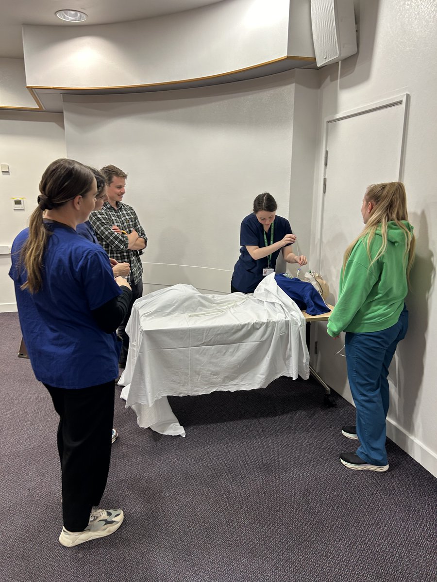 UhmbtEdCentre's tweet photo. Another fantastic Simulation Afternoon delivered by our FY1 Simulation Reps in teaching today! We also tried out the Holo Lens Headsets with the help of Bradley, FY2 π
#supportingpatientcare #supportingdoctors https://t.co/n0LGQwdwlw