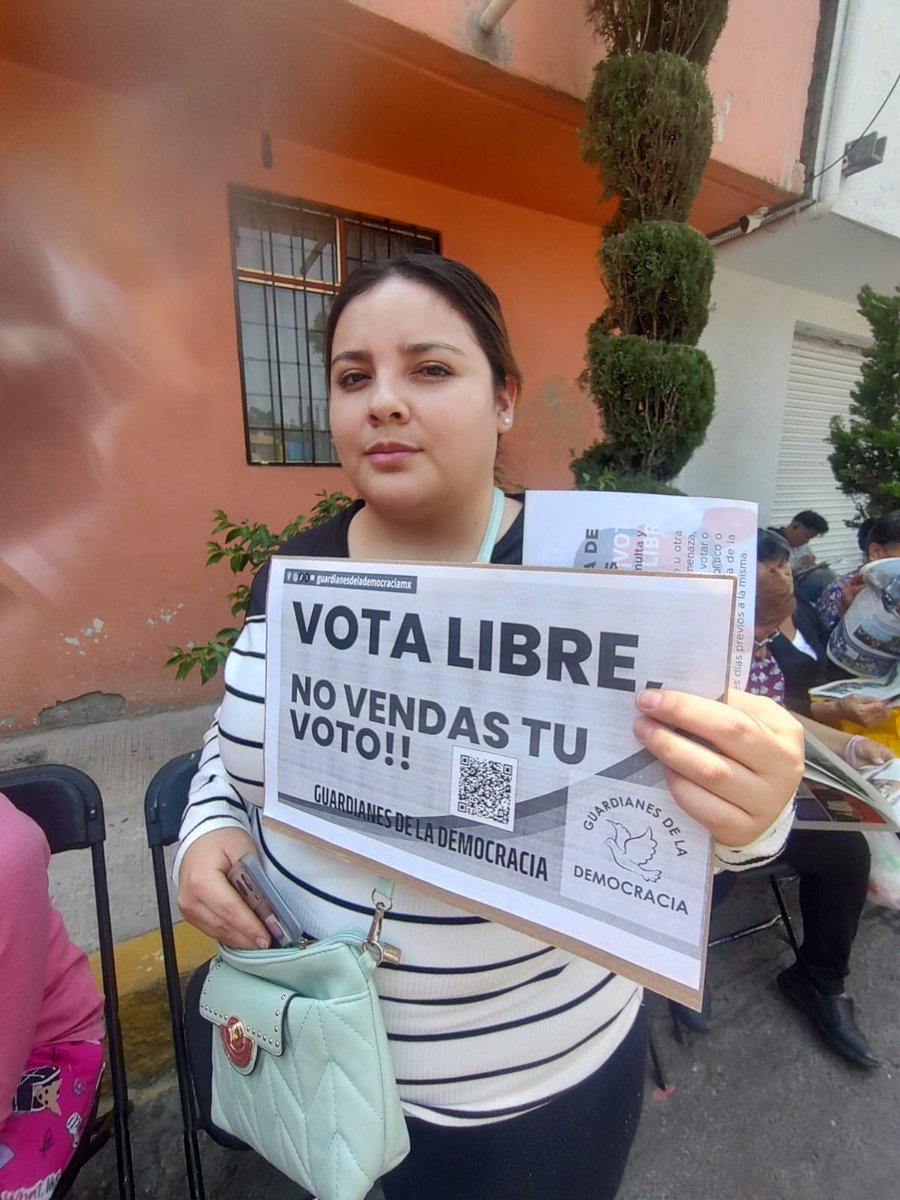 guardianesdmx's tweet photo. NO VENDAS TU VOTO!!

#VotaLibre https://t.co/H66cfiqKK1