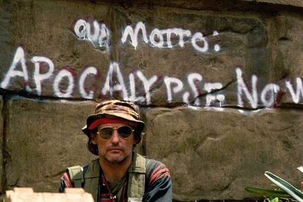 BobaFettANHSE's tweet photo. #dennishopper #apocolypsenow #behindthescenes🎬 1979 https://t.co/Eav4Za991j