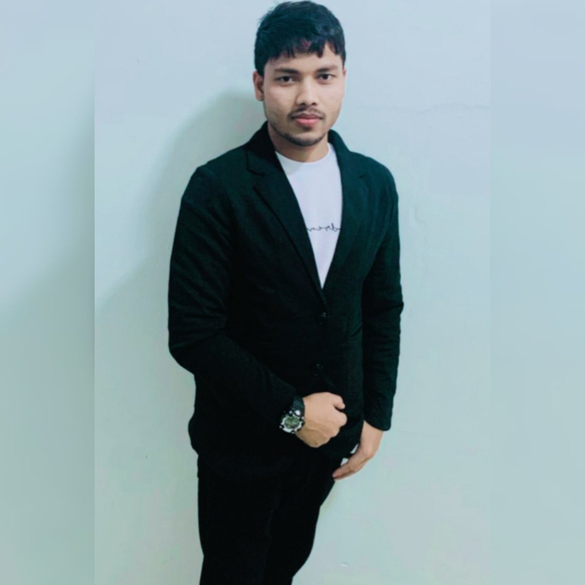 SarimulHTeg's tweet photo. Hello dears After a long time I Changed my Profile Picture 🖼️ #sarimulhussain #sarimulteg #sarimulblogs #Sarimul #new #dp #profile #change #2024trends #tranding2024 #tranding #facebookpost @highlight United Arab Thank you. https://t.co/51owVuDcga
